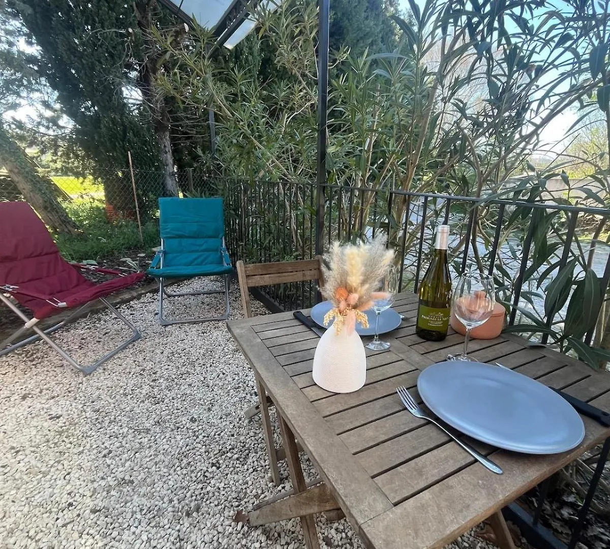 Appartement Studio Cosy Avec Climatisation Et Terrasse Malataverne