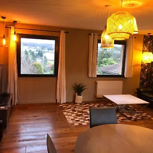 Chaleureux Dans Maison Avec Piscine A 35 Min De Lyon Appartement
